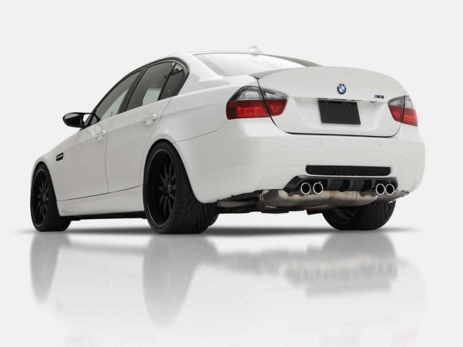  BMW M3 Sedan by Vorsteiner 2009 года  (фото 8 из 15)